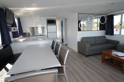 Coomera Houseboats - eAccommodation 15