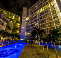 Lanai Riverside Apartments - eAccommodation