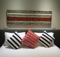 Calamvale Hotel Suites and Conference Centre - eAccommodation