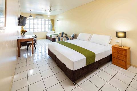 Hides Hotel - eAccommodation 13