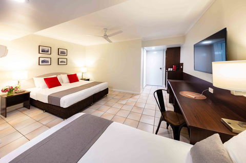 Hides Hotel - eAccommodation 7