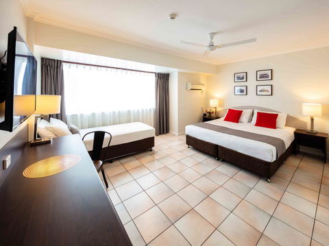 Hides Hotel - eAccommodation 1