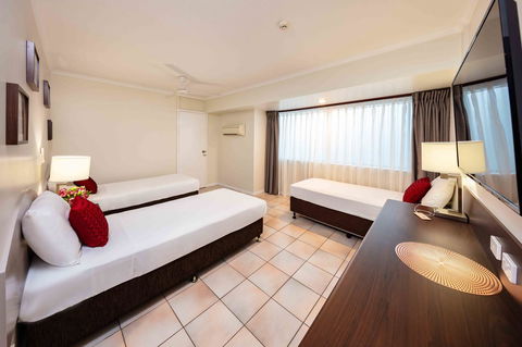 Hides Hotel - eAccommodation 9