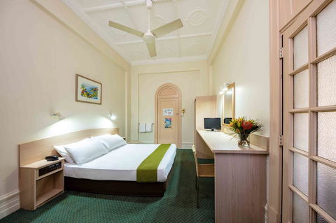 Hides Hotel - eAccommodation 15