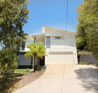 224 Centenary Heights Road Coolum Beach 500 Dollar Bond Linen Included - eAccommodation