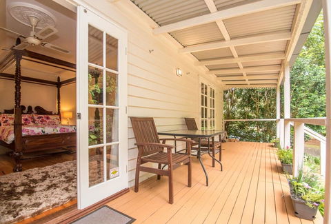 Curtis Falls Cottage - eAccommodation 16