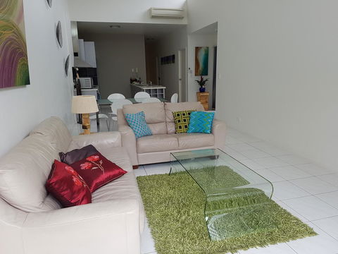 Sutton's Beach Unit - eAccommodation 0