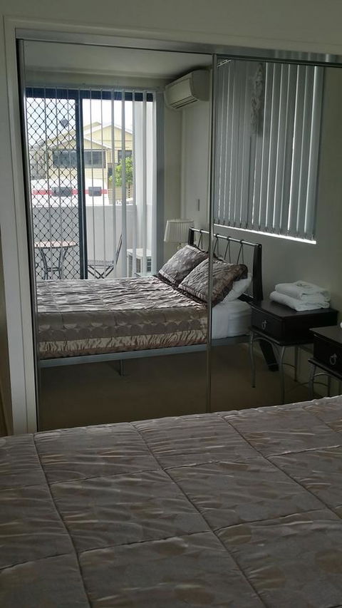 Sutton's Beach Unit - eAccommodation 9