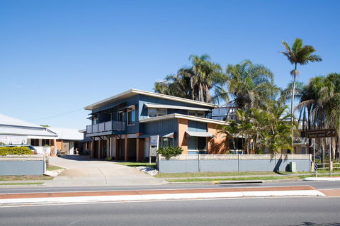 Pale Pacific Holiday Units - eAccommodation 1