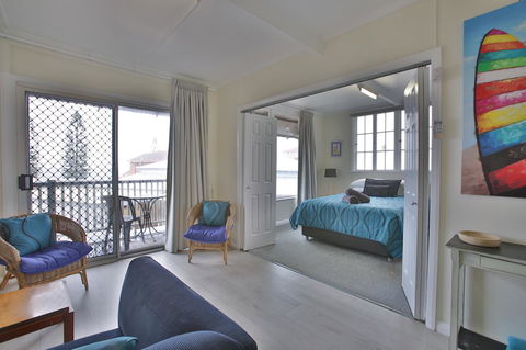 Pale Pacific Holiday Units - eAccommodation 24