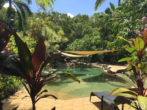 Wayfarer Apartment, In The Heart Of Port Douglas - eAccommodation 1