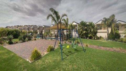 Wenneelys - 26/45 St Andrews Boulevard - eAccommodation 2