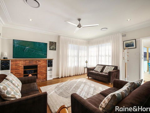 White Beach - 42 Ash Street - eAccommodation 3