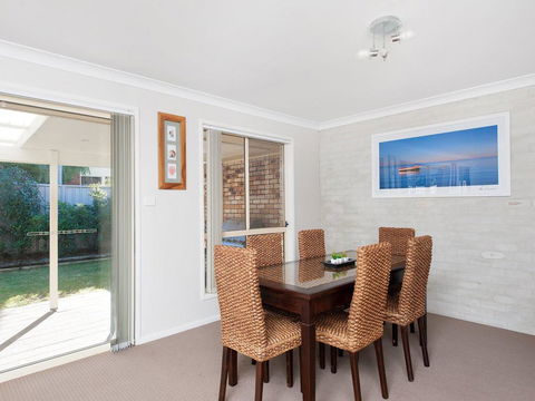 White Sands @ Fingal Bay - eAccommodation 2