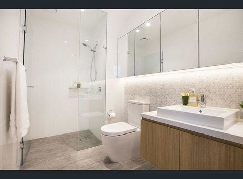 Whitehorse Tower - eAccommodation 1