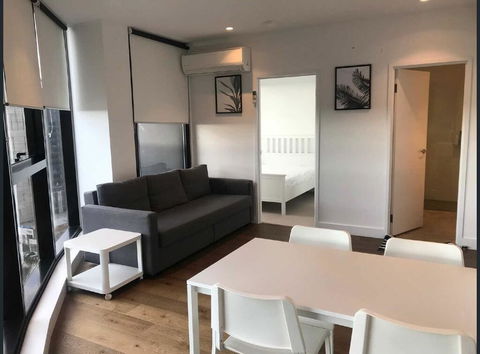 Whitehorse Tower - eAccommodation 2