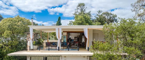 Willow Upon Avon Accommodation - eAccommodation 0