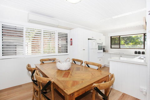 Windmill 3 - 3 BDRM Apt On Mooloolaba Spit - eAccommodation 1