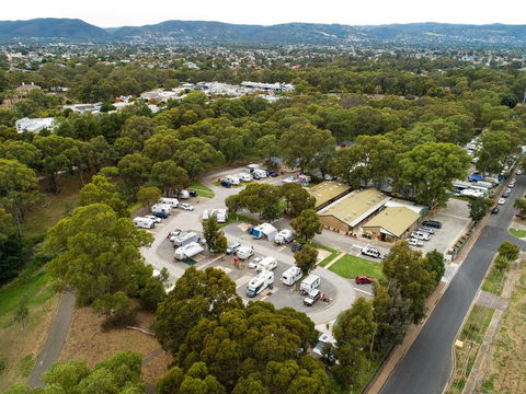 Windsor Gardens Caravan Park - eAccommodation 0