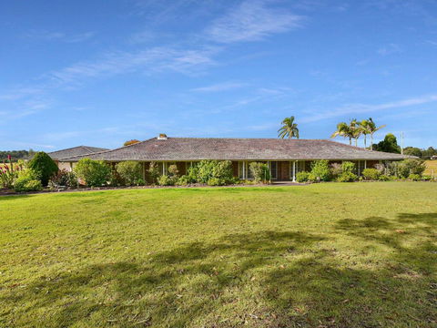 Wine Country Homestead 4-6br House - eAccommodation 0