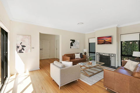 Wine Down - eAccommodation 3