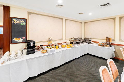 WM Hotel Bankstown - eAccommodation 3