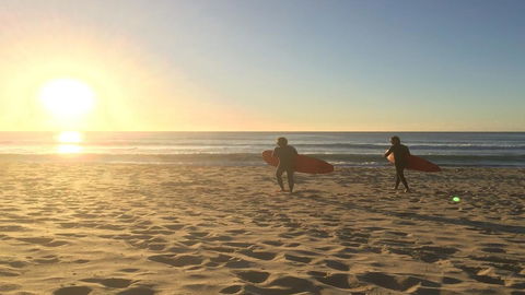 Wonky Pine Beach House, NARRWALLEE- 4 Bedroom - eAccommodation 1