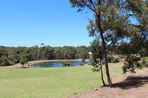 Woodstone Goanna Cottage - eAccommodation 2