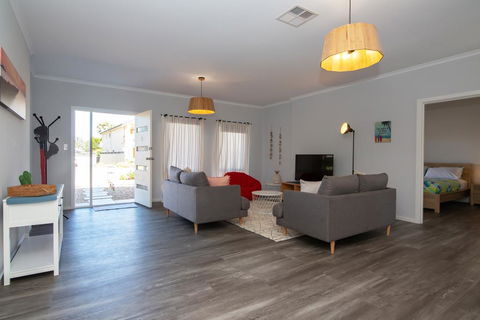 Xanadu - Aldinga Beach - eAccommodation 3