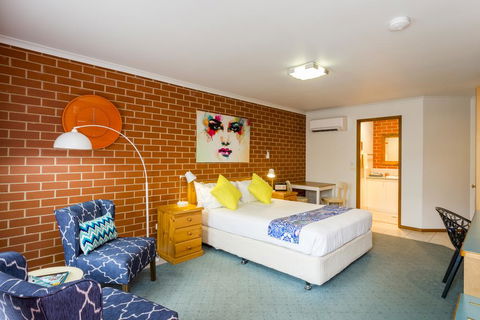 Yackandandah Motor Inn - eAccommodation 1
