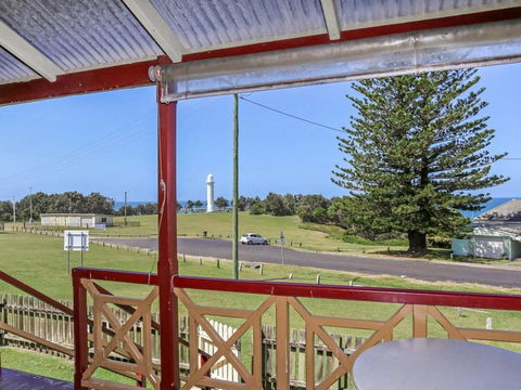 Yamba Pilot Cottage 1 - Pets Welcome - Close To Beach - eAccommodation 0