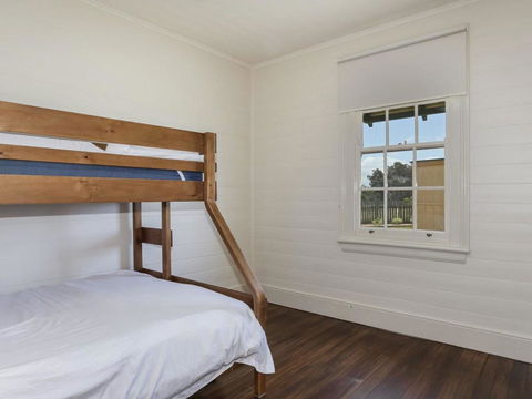 Yamba Pilot Cottage 2 - Pets Welcome - Close To Beach - eAccommodation 1