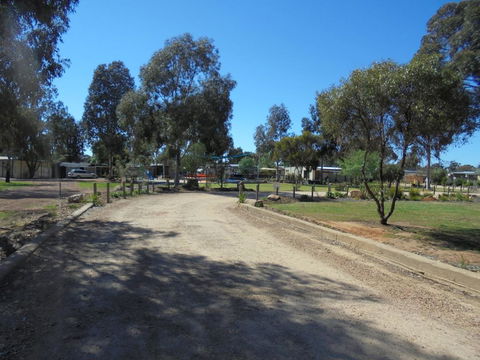 Yarrawonga Riverlands Tourist Park - eAccommodation 1