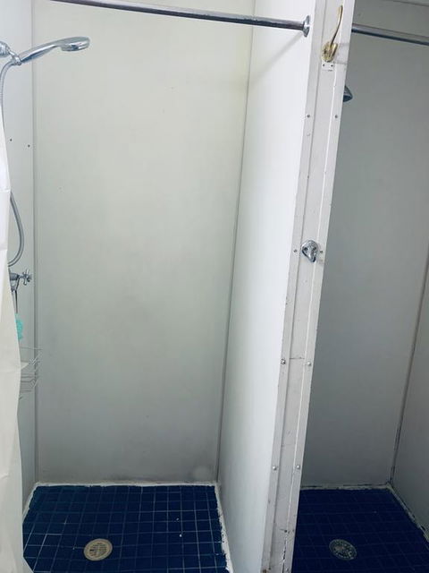 Yellow Submarine Backpackers - eAccommodation 3