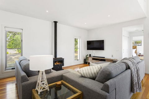 YOU, ME AND THE SEA - BLAIRGOWRIE - eAccommodation 1