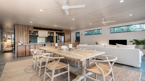 Your Luxury Escape - Tallowood - Suffolk Park - eAccommodation 2