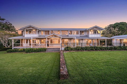 Your Luxury Escape - Trig Point - eAccommodation 1