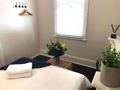 YSG The Edward Townhouse 151 - Walk To Town - eAccommodation 1