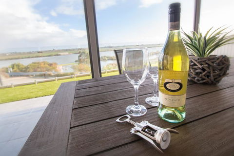 Serenity And Sweeping Murray River Views - eAccommodation 2