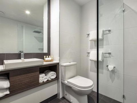 Mercure Sunshine Coast Kawana Waters - eAccommodation 1