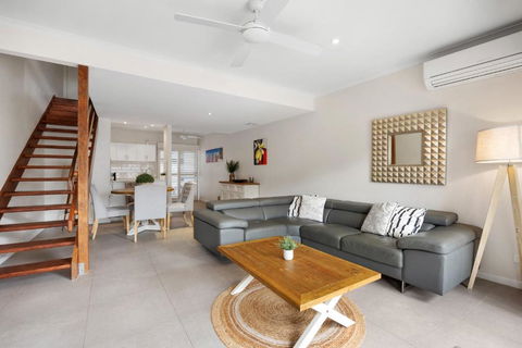 Affordable Pet Friendly Noosa Escape - eAccommodation 4