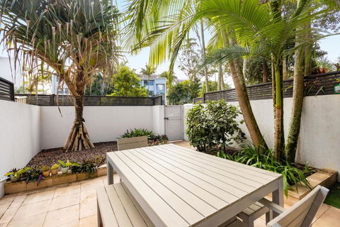Affordable Pet Friendly Noosa Escape - eAccommodation 3