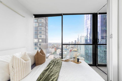 A 2BR Apt Next To Melbourne Central FREE Parking - eAccommodation 0