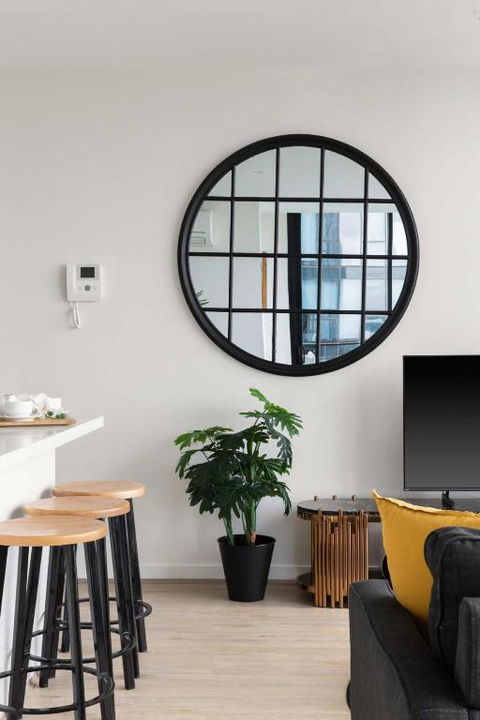 A Cozy 2BR Apt With Panoramic Views FREE Parking - eAccommodation 1