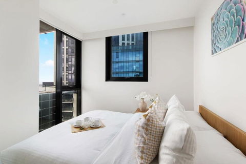 A Cozy 2BR Apt With Panoramic Views FREE Parking - eAccommodation 4