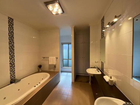 A Scent Of Lavender - eAccommodation 3