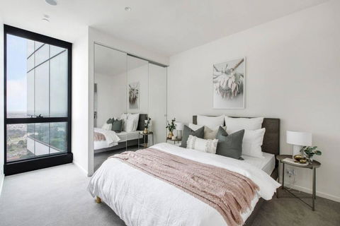 A Sky-high Metropolis Retreat Near The CBD - eAccommodation 2