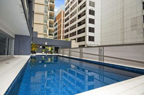 A Spacious 2BR Apt With An Amazing View Over Darling Harbour - eAccommodation 3