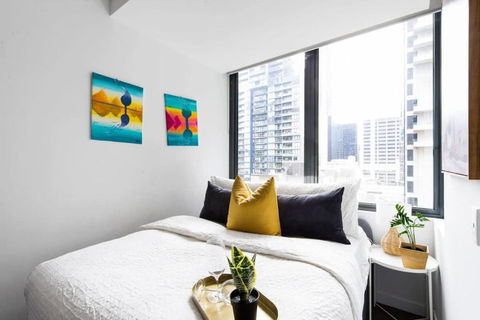 A Stylish CBD Studio Right Next To Southern Cross - eAccommodation 0