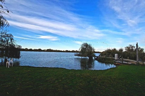 A Wake At Wellington - eAccommodation 4